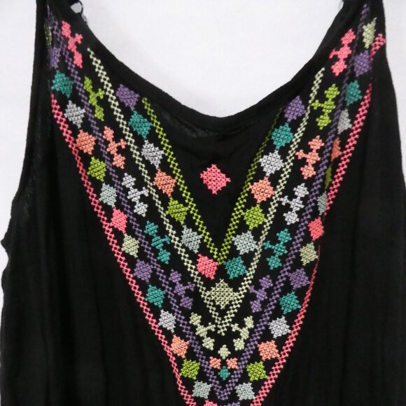 TORRID | size 0 | Black Top With Multicolor Embroidery - Picture 4 of 13